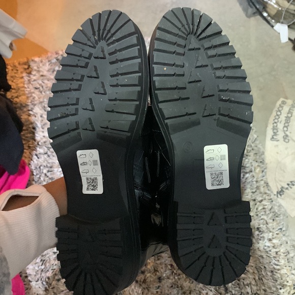 ASOS croc buckle boots - Picture 5 of 5